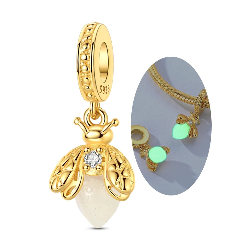 Charm Golden Butterfly ᵘⁿⁱᵛᵉʳˢᵃˡ ᶜᵒᵐᵖᵃᵗⁱᵇⁱˡⁱᵗʸ